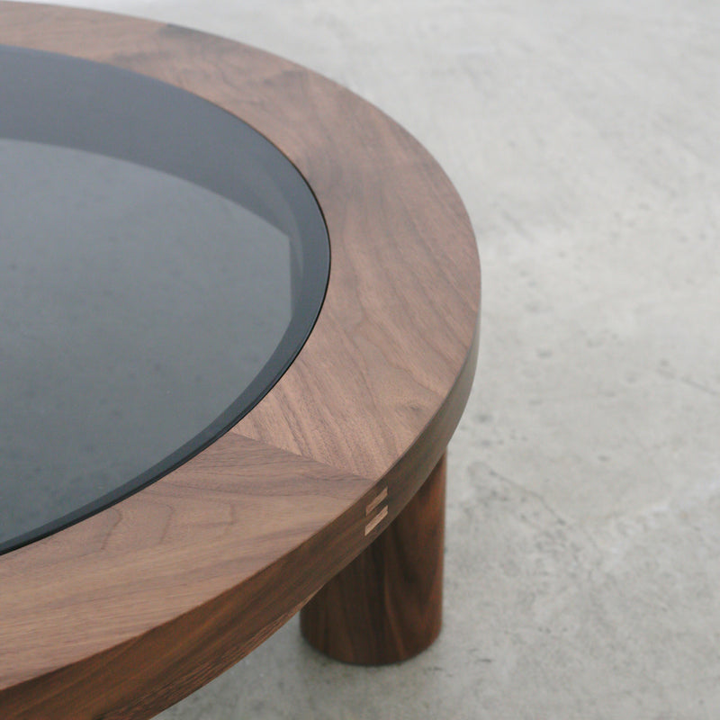 Arc round coffee table - medium