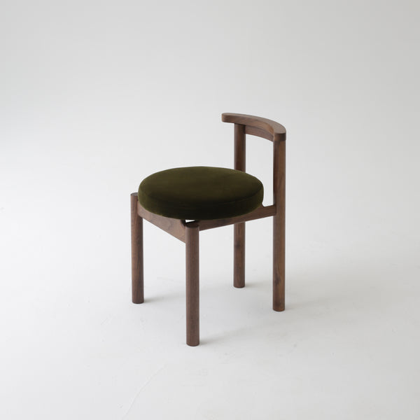 Arc side chair