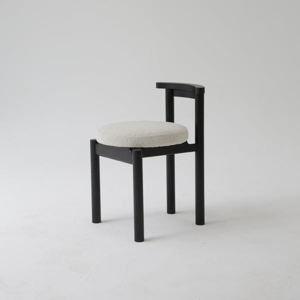 Arc side chair