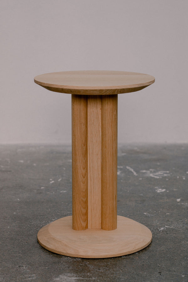 Mae side table