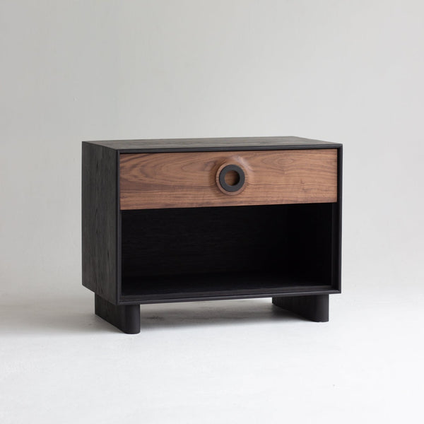 Elise bedside table