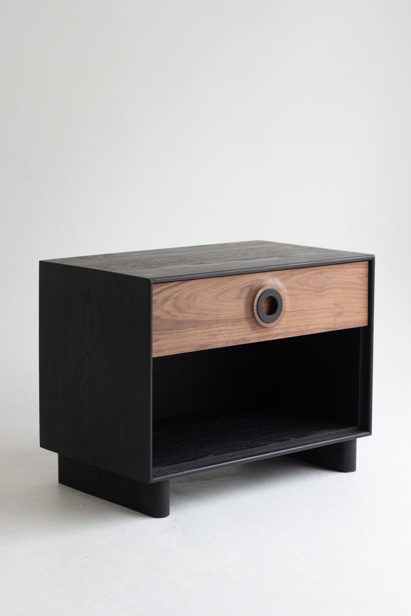 Elise bedside table